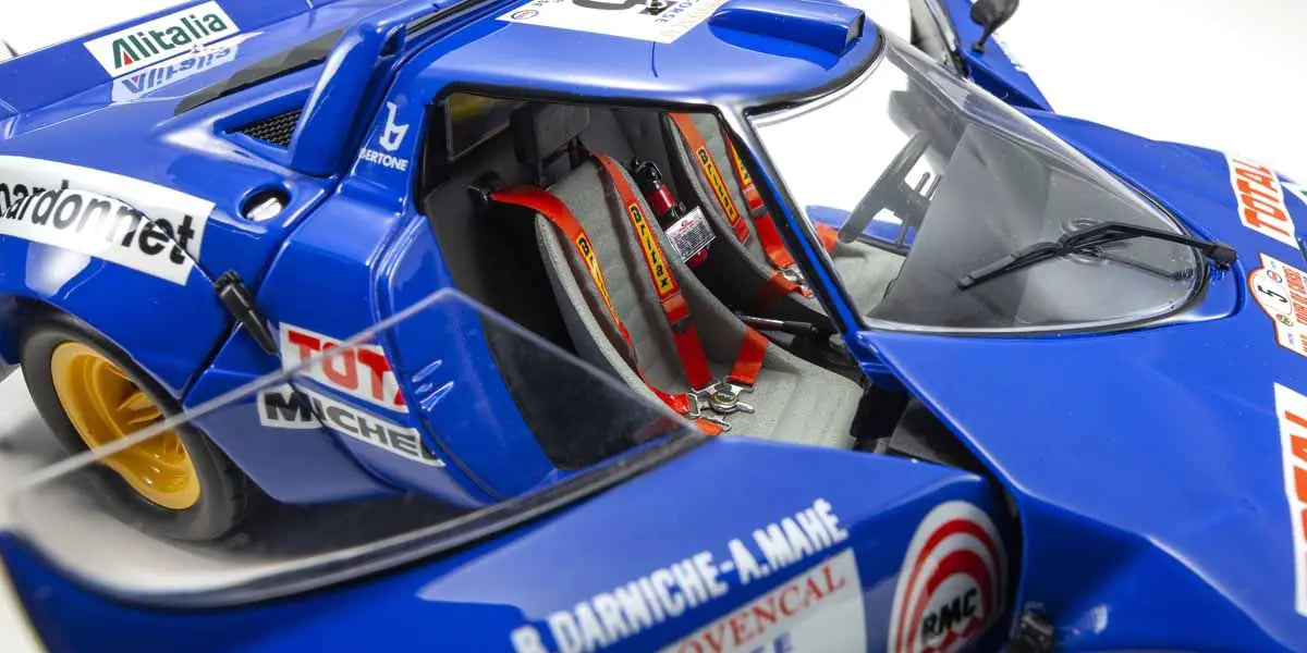 [ Back-order ] KYOSHO KS08130C 1:18 Lancia Stratos 1976 Tour de Corse #5 model car