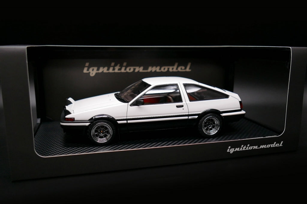 [Back-order] ignition model IG2791 1:18 Toyota Sprinter Trueno 3Dr GT Apex (AE86) White/Black