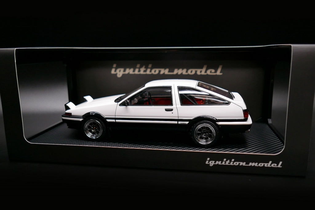 [Back-order] ignition model IG2791 1:18 Toyota Sprinter Trueno 3Dr GT Apex (AE86) White/Black