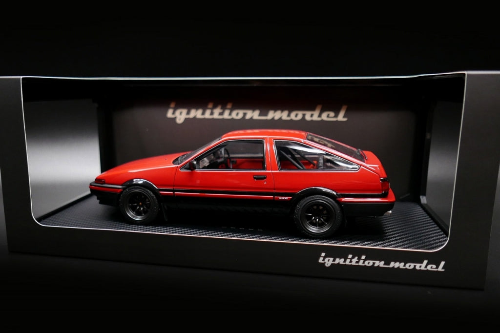 [Back-order] ignition model IG2790 1:18 Toyota Sprinter Trueno 3Dr GT Apex (AE86) Red/Black