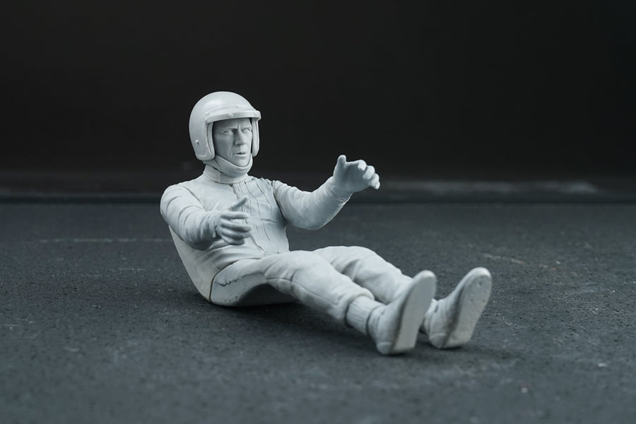 [Back-order] Model Factory HIRO R012-0019 1:12 DIVE NINE Figure Series Driver Type S.M SITTING MFH