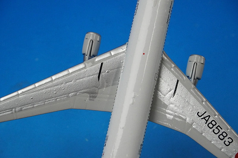 1:400 MD-11 JAL J-Bird Golden Eagle JA8583 10074 Phoenix airplane model