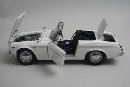 1:18 AUTOart 77433 Datsun Fairlady 2000 SR311 White model car