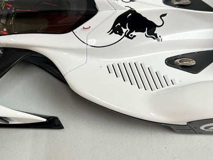 1:18 AUTOart 18105 Red Bull X2010 White model car