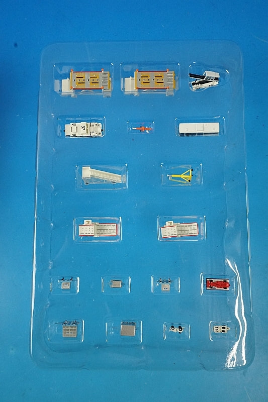 1:400 B747F NCA old paint JA8188 with GSE diorama accessories KZG44404 ANA