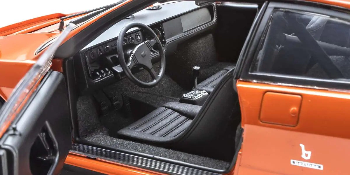 [ Back-order ] KYOSHO KS08445P 1:18 Lamborghini Urraco Rally Orange model car