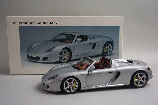 1:18 AUTOart 78041 Porsche Carrera GT Silver model car
