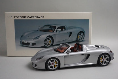1:18 AUTOart 78041 Porsche Carrera GT Silver model car