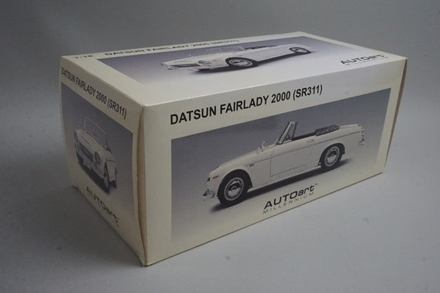 1:18 AUTOart 77433 Datsun Fairlady 2000 SR311 White model car