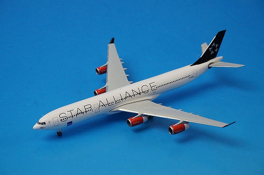 1:500 A340-300 SAS Scandinavian Stara Star Alliance OY-KBM 528474 Herpa airplane model