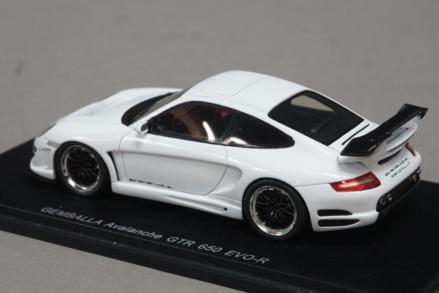 1:43 SPARK S0719 Gemballa Avalanche GTR 650 EVO-R 2007 White model car