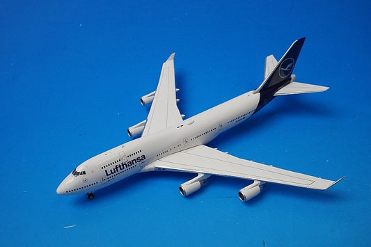 1:400 B747-400 Lufthansa D-ABVM GJDLH1826 Gemini airplane model