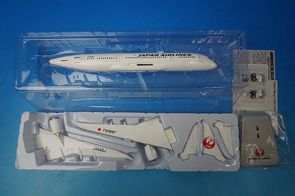 1:200 B787-8 JAL Shintsurumaru paint JA845J BJQ2009 JALUX airplane model