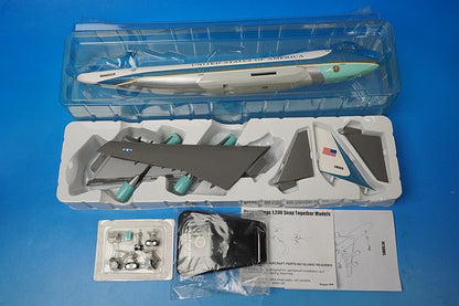 1:200 B747-200 US Presidential Aircraft Air Force One 29000 2049 Hogan airplane model