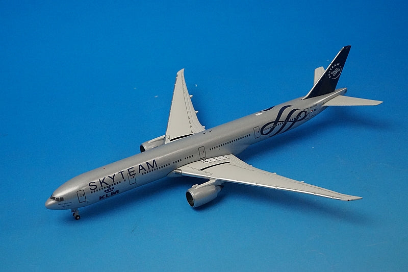 1:400 B777-300ER KLM Royal Dutch Airlines Skyteam PH-BVD GJKLM985 Gemini