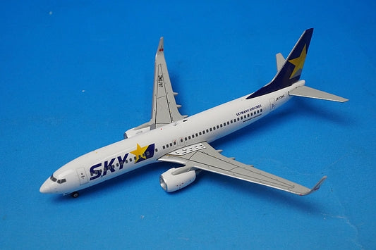 1:400 B737-800 SKYMARK airlines Winglet Cherry JA73NC BC4009 Gemini airplane model