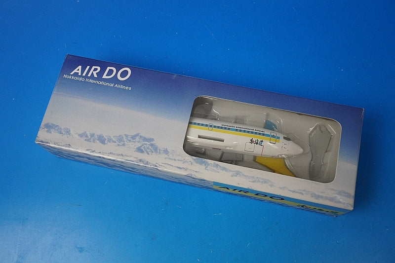 1:200 B737-500 AIRDO Hokkaido JA301K Hogan airplane model