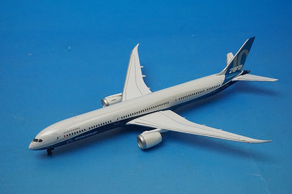 1:500 B787-10 Boeing Dreamliner N528ZC 530781 Herpa airplane model