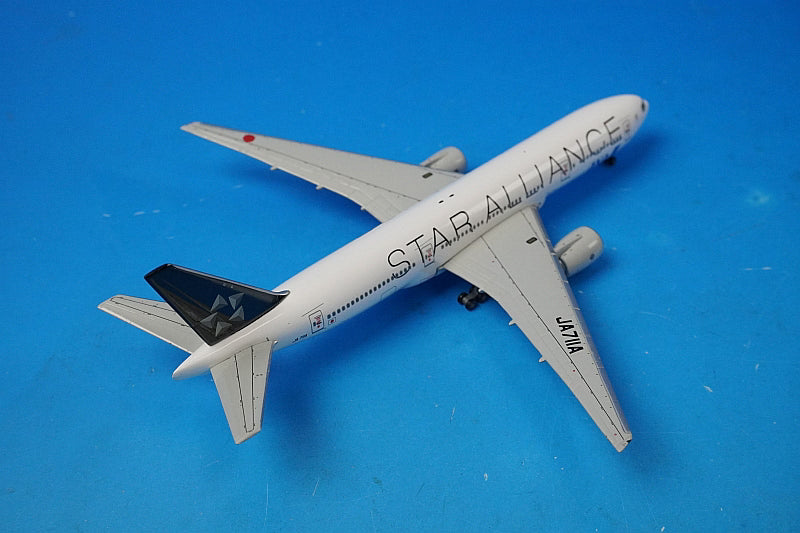 1:500 B777-200 ANA Star Alliance JA711A NH50022 ANA airplane model
