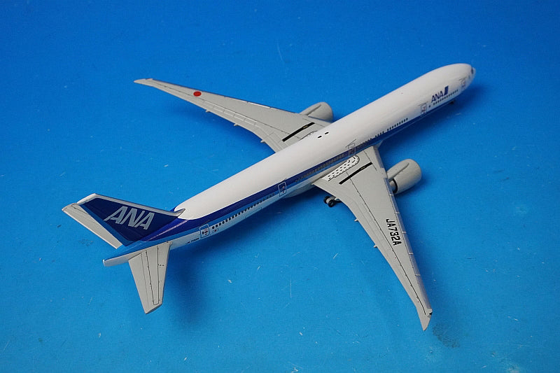 1:400 B777-300ER All Nippon Airways ANA JA732A NH40013 ANA airplane model