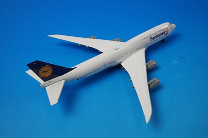 1:400 B747-8i Lufthansa Fanhansa D-ABYO 04055 Phoenix airplane model