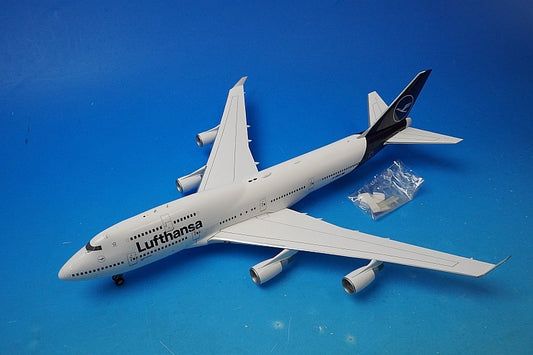 1:200 B747-400 Lufthansa New Paint D-ABVM G2DLH792 Gemini airplane model