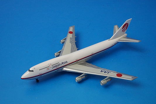 1:400 B747-300 JAA Japan Asia JA8189 56032 Dragon airplane model