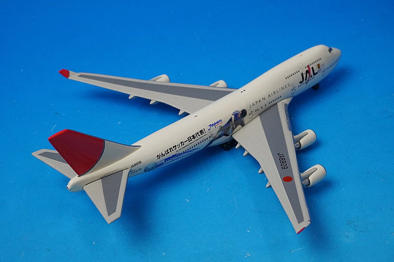 1:400 JAL Boeing 747-446 "Go Japan National Soccer Team" JA8909 10056 Phoenix airplane model
