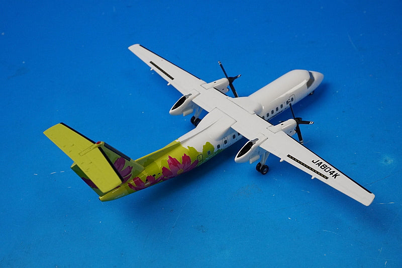 1:200 DHC8-300 A-net Cosmos JA804K DH28004 ANK airplane model