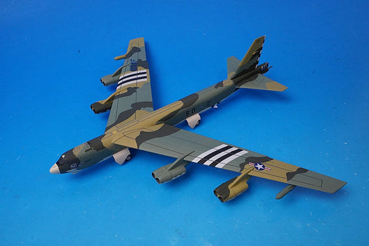 1:200 B-52H Stratofortress US Air Force 410th Bombardment Wing 644th Bombardment Squadron #60-0057 559003 Helpa airplane model