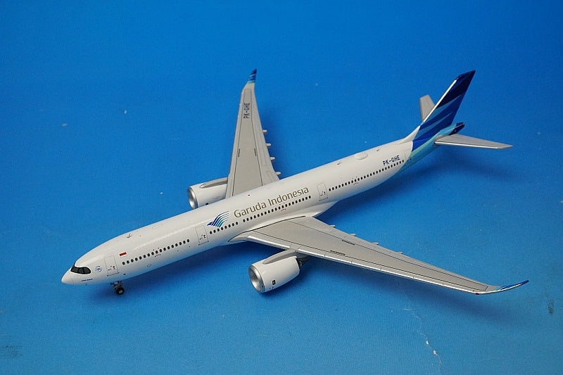 1:400 A330-900 Garuda Indonesia PK-GHE GJGIA1911 Gemini airplane model