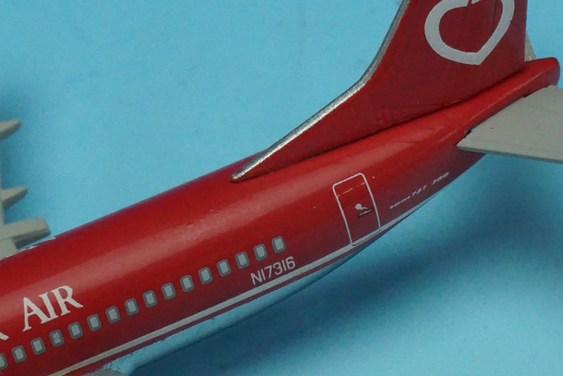 1:400 B737-300 NEW YORK AIR NI7316 55137 Dragon