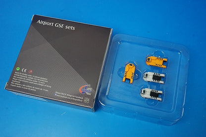 1:400 Goldhofer Aircraft Tug Trashback Tractor Goldhofer Diorama JCGSE007 JC Wings airplane model