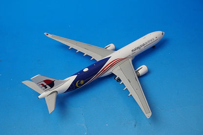 1:400 A330-300 Malaysia Negaraku Livery:Negaraku Paint 9M-MTJ XX4478 JC Wings airplane model