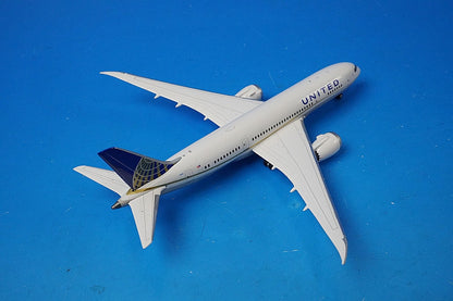 1:400 B787-8 United N26902 GJUAL1244 Gemini airplane model
