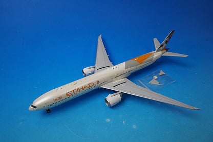 1:200 B777-300ER Etihad New Livery A6-ETA XX2236 JC Wings airplane model
