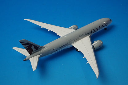 1:400 B787-8 Qatar Airways A7-BCB GJQTR1221 Gemini airplane model