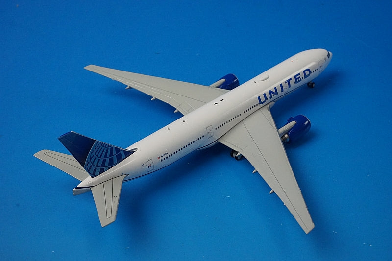 1:400 B777-200 United Airlines N210UA GJUAL1939 Gemini airplane model