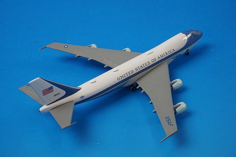 1:500 VC-25A US presidential aircraft Air Force One #82-8000 Andrews Air Force Base 502511-003 Herpa airplane model