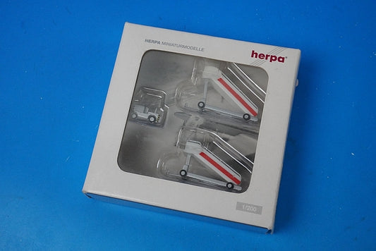 1:200 Airport Diorama Accessories Boarding Ramp (60's Style) Set of 2 *Medium size aircraft Red 551809 Herpa