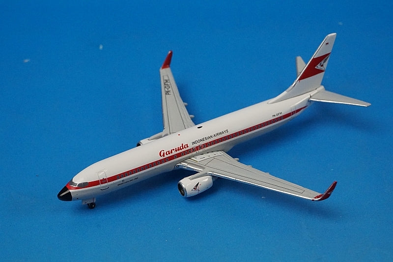 1:400 B737-800 Garuda Indonesia 60s Retro PK-GFM GJGIA1056 Gemini airplane model