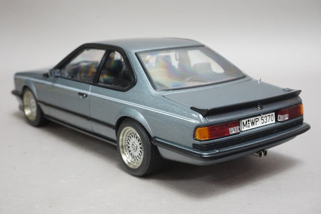 1:18 AUTOart 70529 BMW M6 35 CSi with option Shadow-Line DELPHIN Metallic