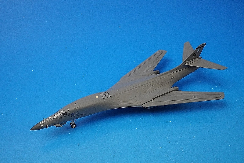 1:200 B-1B Lancer USAF 34th Bomb Wing Thunderbirds Ellsworth Air Force Base #86-0115 558679 Herpa airplane model