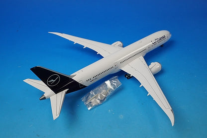 1:200 B787-9 Lufthansa D-ABPA G2DLH1050 Gemini airplane model