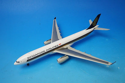 1:200 A330-300 Singapore 9V-STE XX2848 JC Wings airplane model