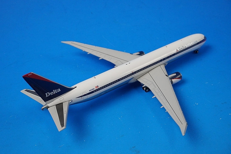 1:400 B767-400ER DELTA Interim livery N826MH GJDAL2151 Gemini