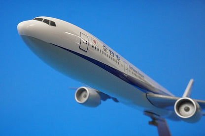 1:200 B777-300 ANA *No registration number assigned Pacmin airplane model