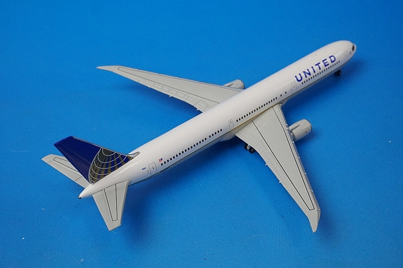 1:400 B767-400 United N69603 562416 Herpa airplane model