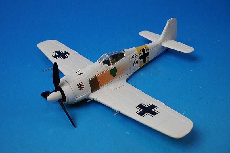 1:72 Focke-Wulf 190A-4 German Air Force White 8 AA34301 CORGI airplane model