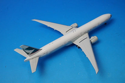 1:400 B777-300ER Cathay Pacific B-KQX 04083 Phoenix airplane model